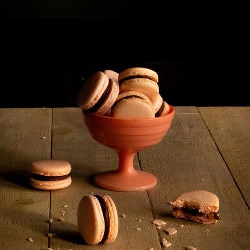 Macarons Date Night